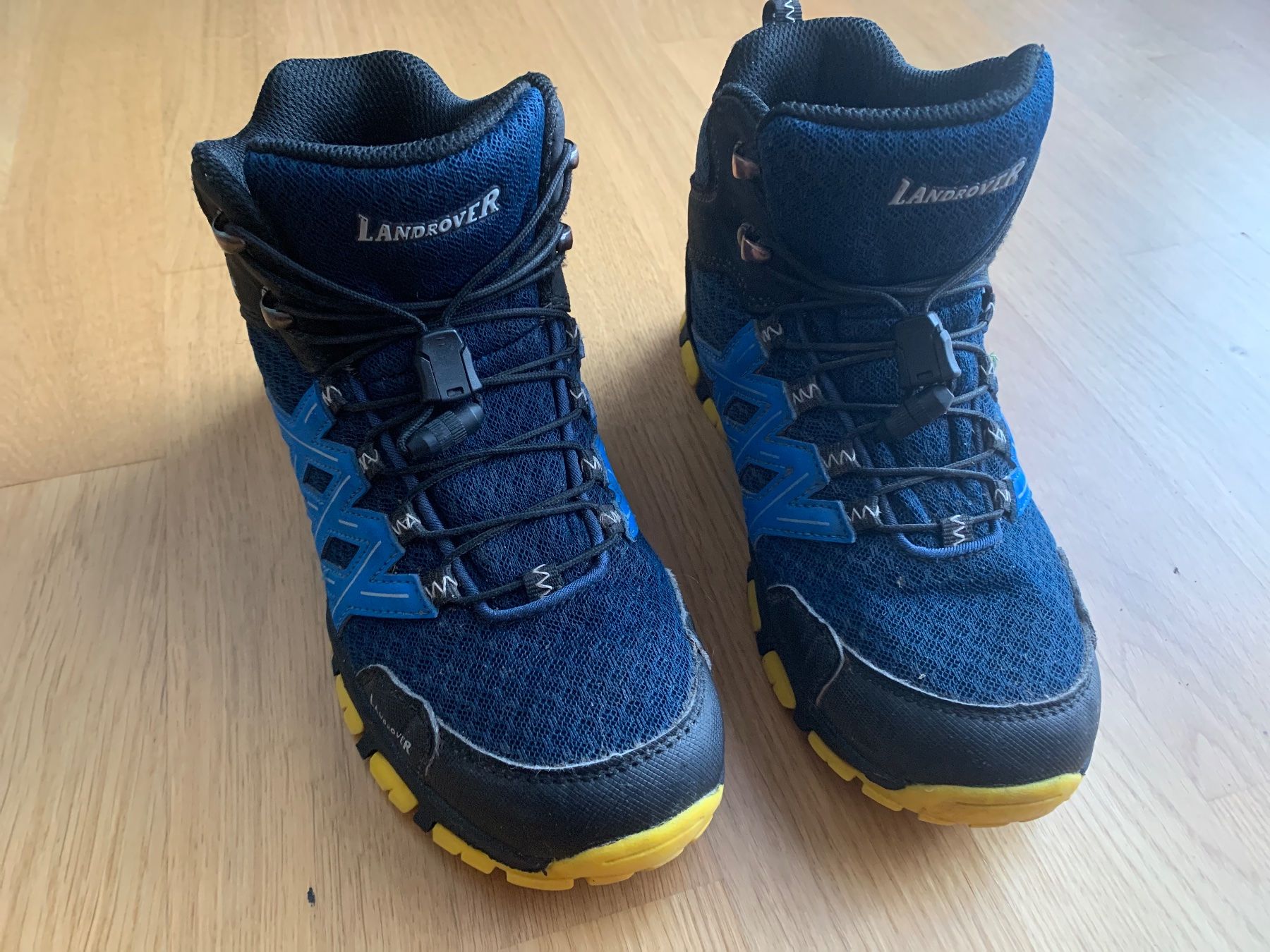 Landrover Scarpe per ragazzi: Wanderschuhe Gr. 35 – Usato da Zürich venduto da Lucinka21