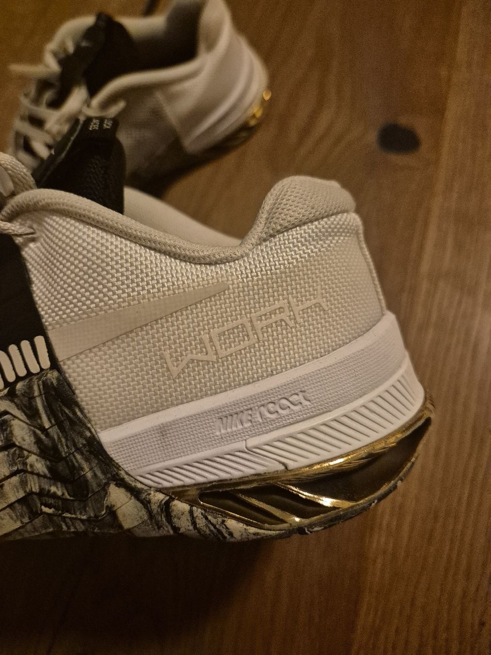 Nike Damenschuhe: Nike Metcon - 38.5 - personalisiert – Gebraucht aus Stilli von fiona_pfister 2