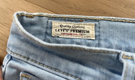 Jeans Levi‘s High Rise Super Skinny Grösse 26 / Hellblau