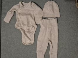 Baby H&M Organic Cotton Set (Bodysuit, Pants, Hat) 0-1M