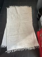 2 weisse Teppiche maschinenwaschbar