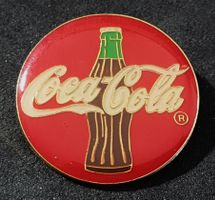 GG362 - Pin Coca Cola Loga Flasche