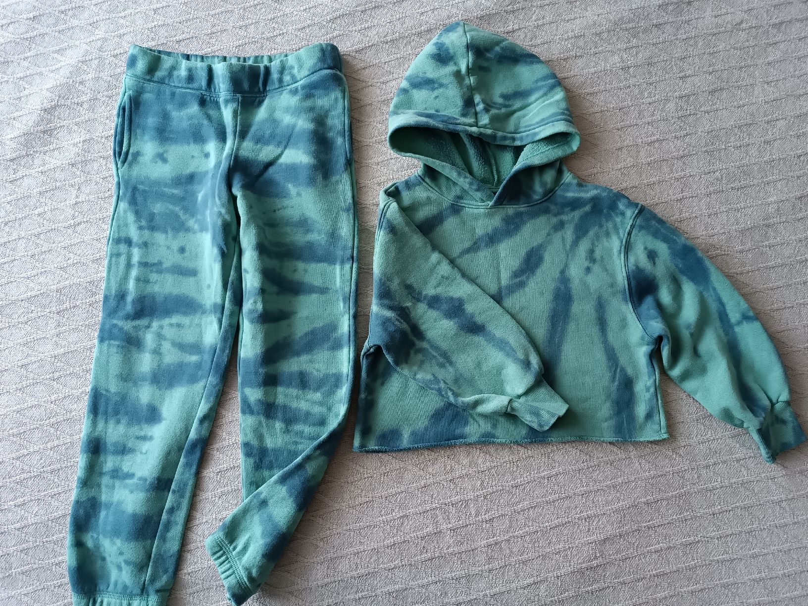Zara Ensembles coordonnés: Kleiderpaket Mädchen Gr 116-134 – D'occasion à Binz par julijuli 2