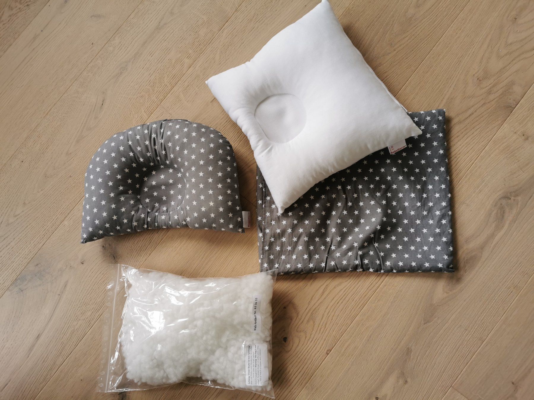 Cuscini: BuggyDorm BabyDorm Set Gr.2 mit Bezug Sternchen Grau Top – Usato da Wallisellen venduto da lila000