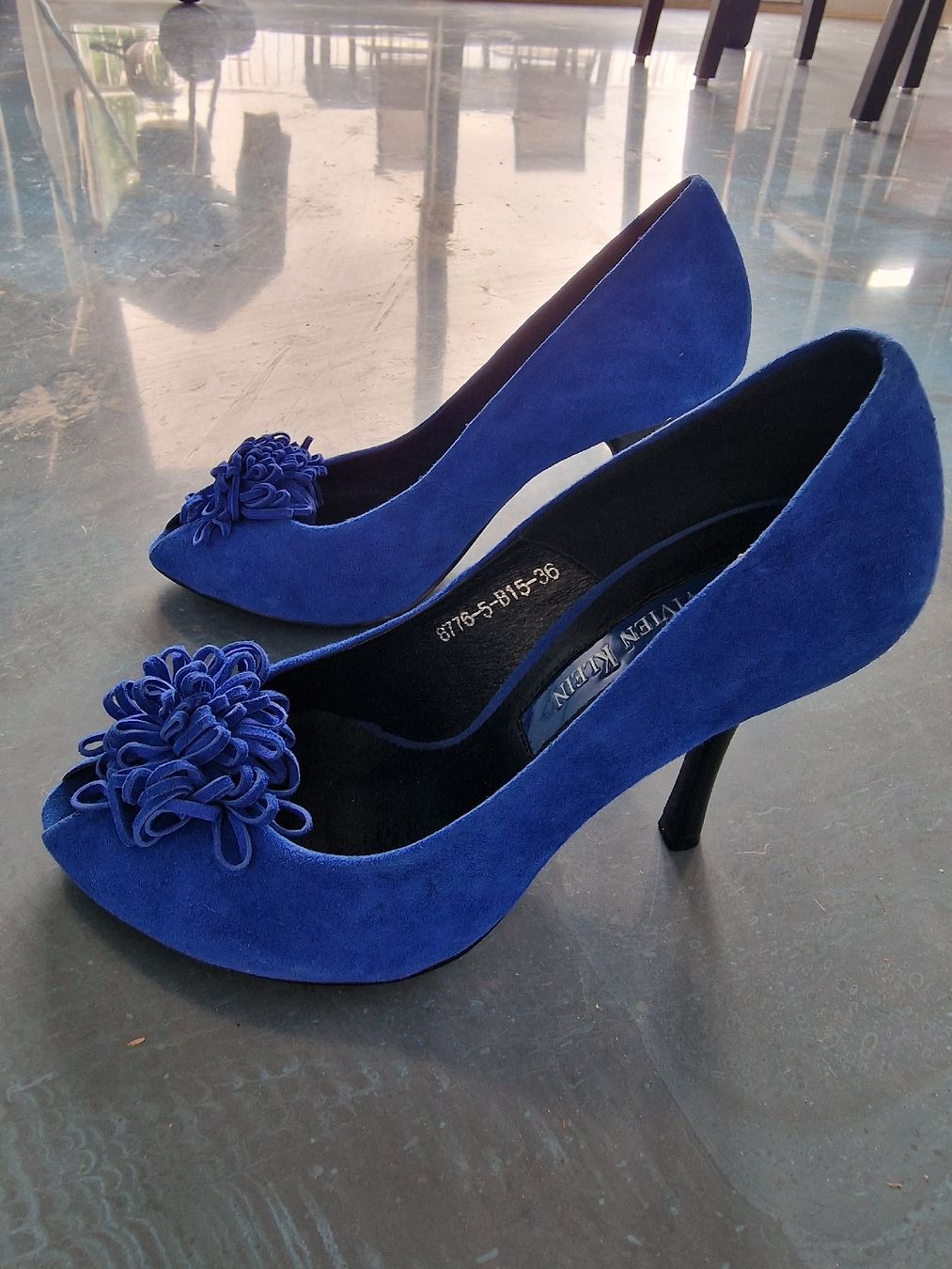 Damenschuhe: Pumps Wildleder blau – Neu (gemäss Beschreibung) aus Oberbipp von tori17 2