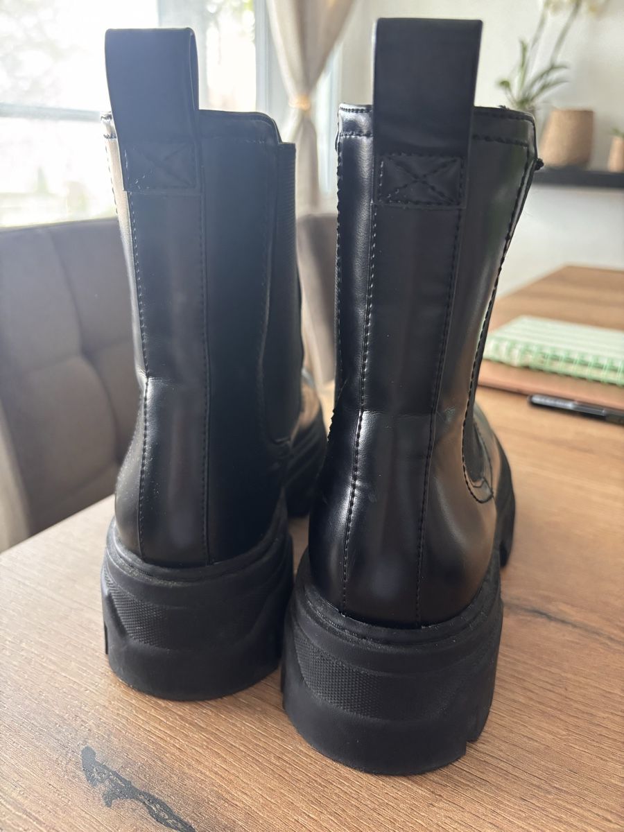Scarpe da donna: Bottines femme  – Nuovo (secondo la descrizione) da Yverdon-les-Bains venduto da mar_lz9m 1