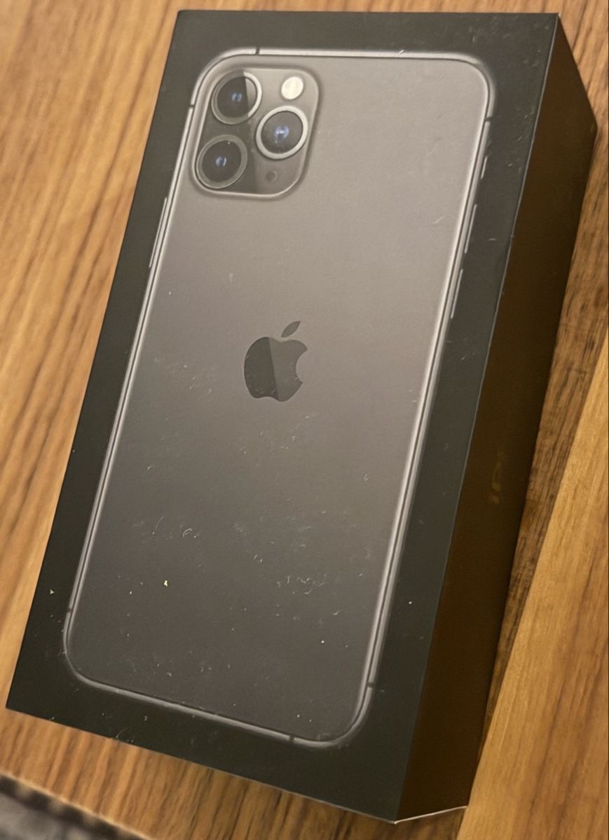 Apple Telefoni cellulari / Smartphones: Smartphone Apple iPhone 11 Pro space grau – Usato da Schwerzenbach venduto da Cheers70 1