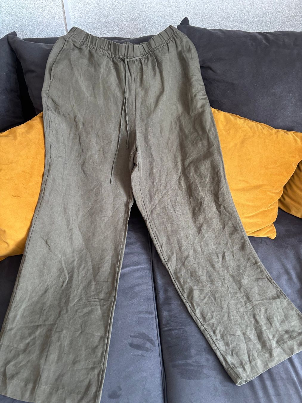 Hosen: LEINENHOSE neuwertig – Neu (gemäss Beschreibung) aus Merishausen von yourdream