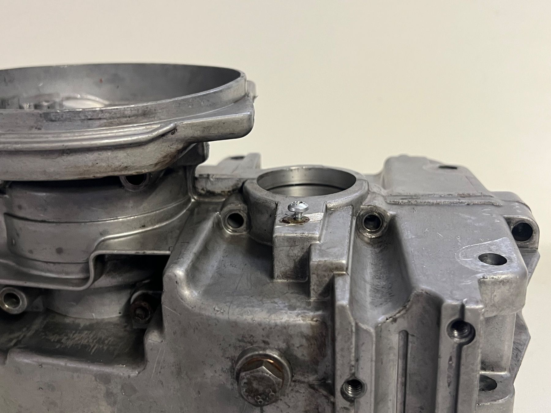 Puch Parti ricambio per ciclomotori: Grosse Überströmer Puch Supermaxi E50 3 Lager Motorgehäuse – Usato da Steffisburg venduto da FlorianJohner 5