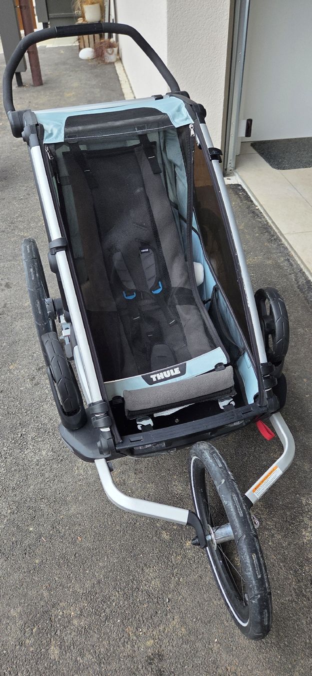 Thule Carrozzine: Thule Chariot Cross, Kinderanhänger Velo, mit JoggingKit uvm – Usato da Bargen SH venduto da Inaaaa57 1
