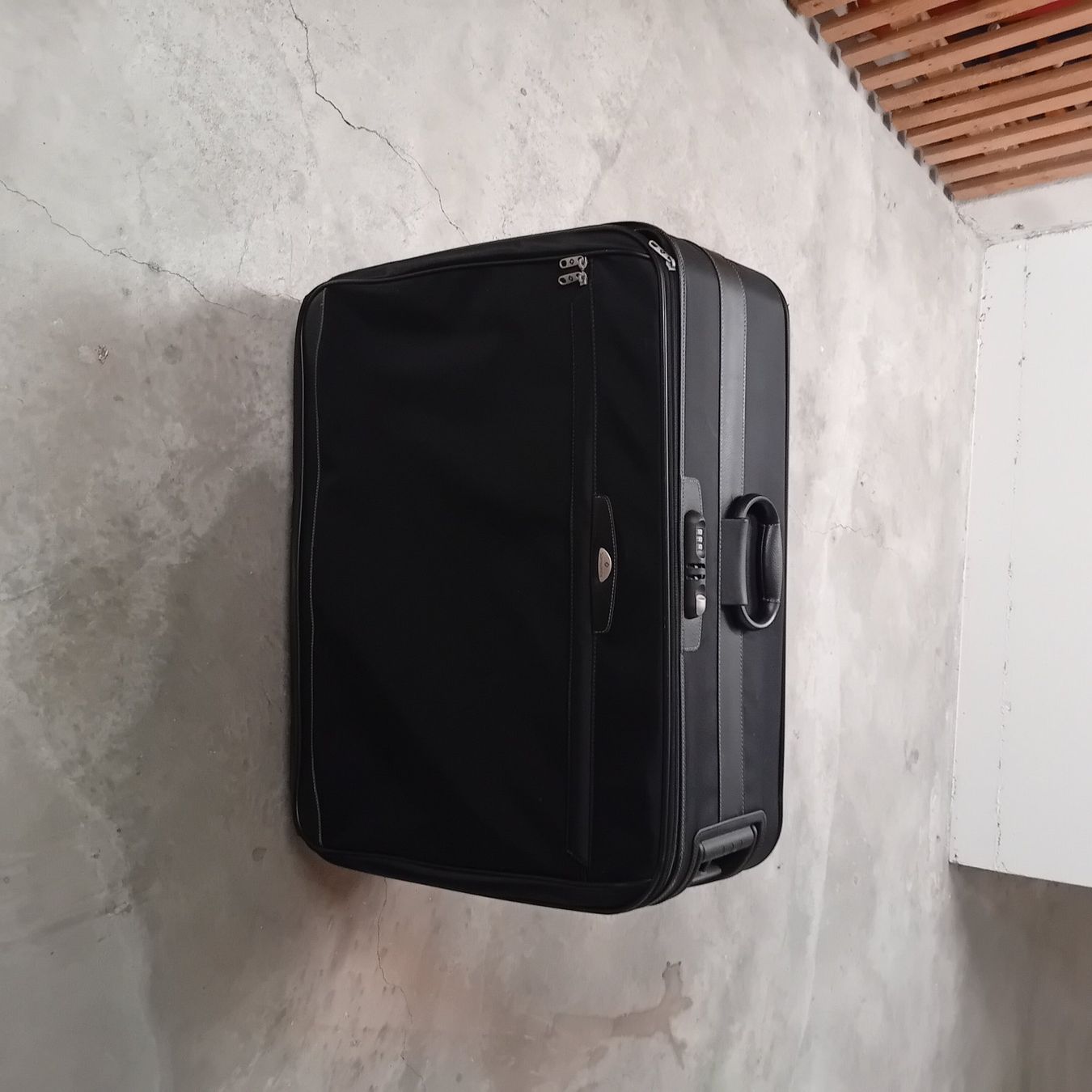 Valises de voyage: Koffer, Reisekoffer Samsonite – D'occasion à Zürich par chulrich