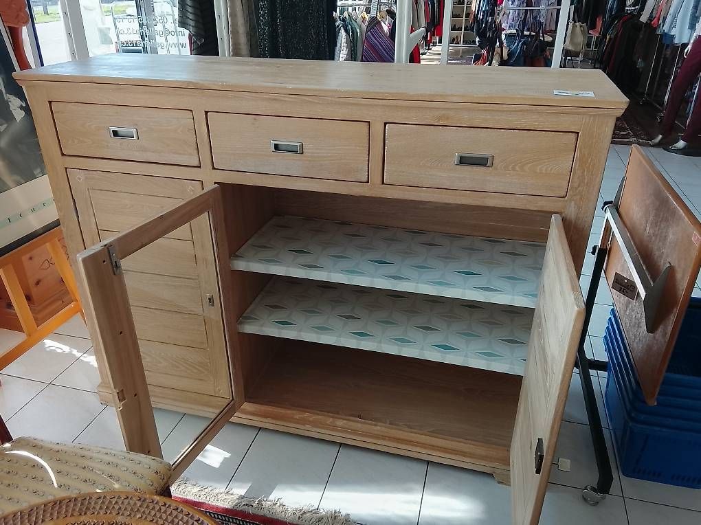 Kommoden: Dekoratives Highboard, Nadelholz massiv – Gebraucht aus Neuhausen am Rheinfall von galleria13 1