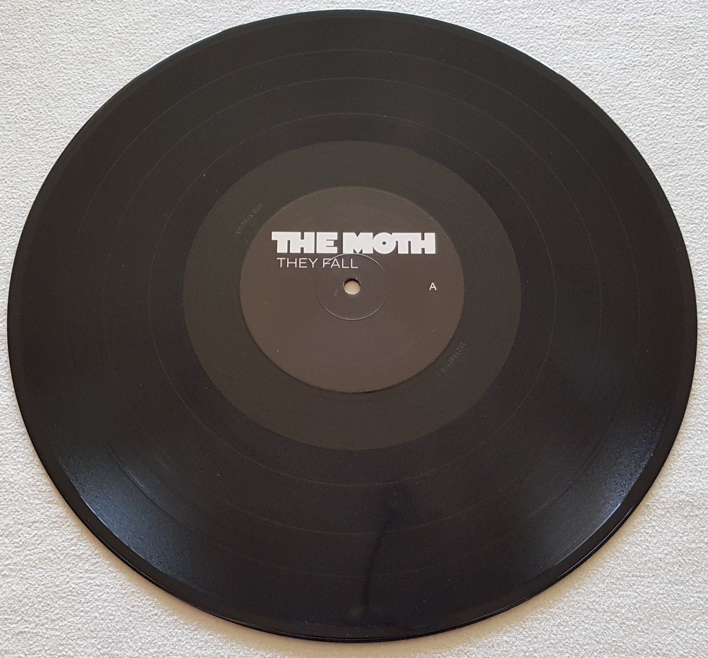 Dischi in vinile: The Moth - They Fall - LP - 2013 - First Press - SIGNED – Usato da Uster venduto da Zardodel 2