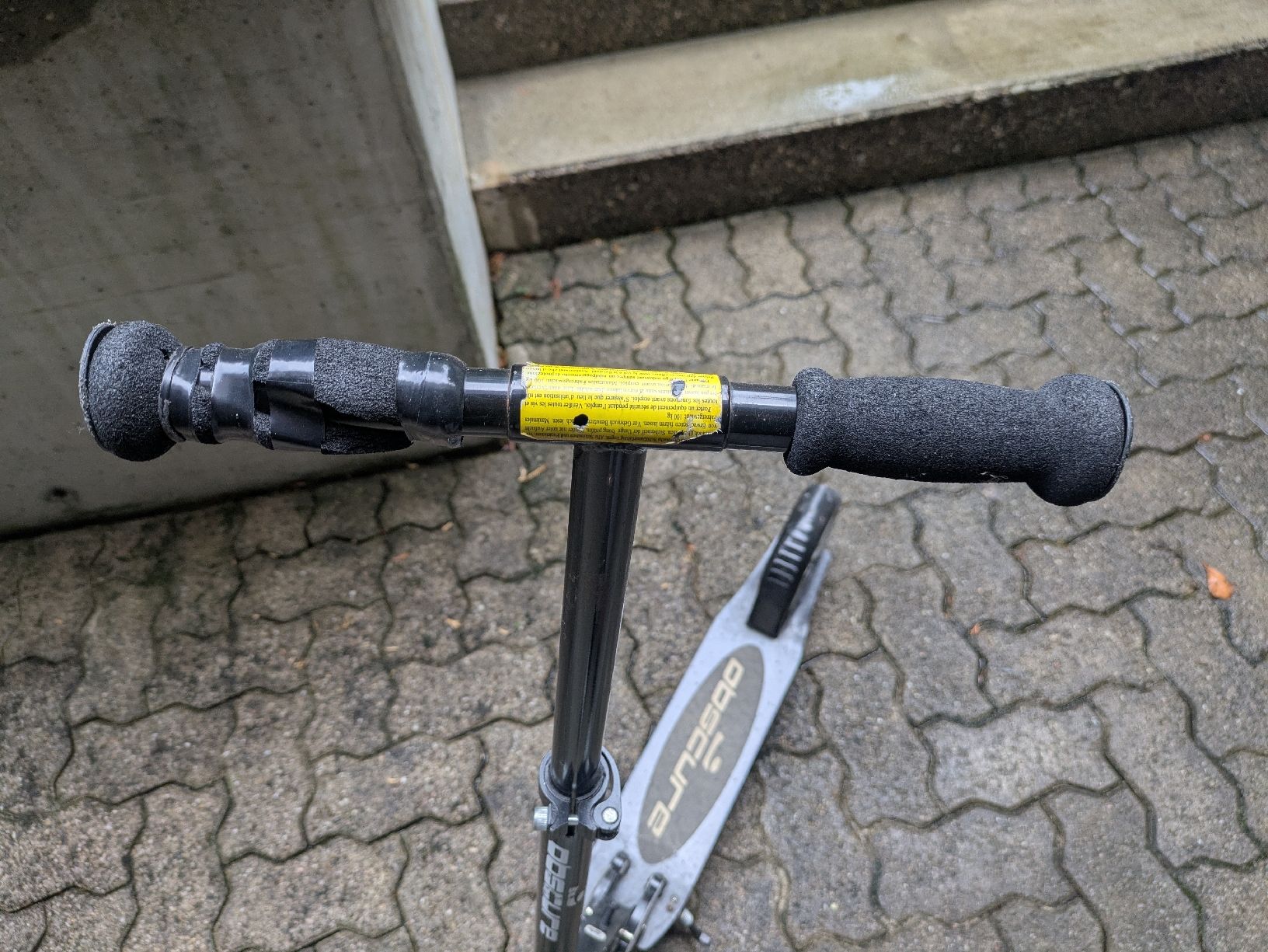 Scooter: Klapproller mit Seitenständer | Fahrbereit – Usato da Arlesheim venduto da Yaniku 4