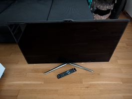 Samsung Full HD Smart-TV WLAN Schwarz