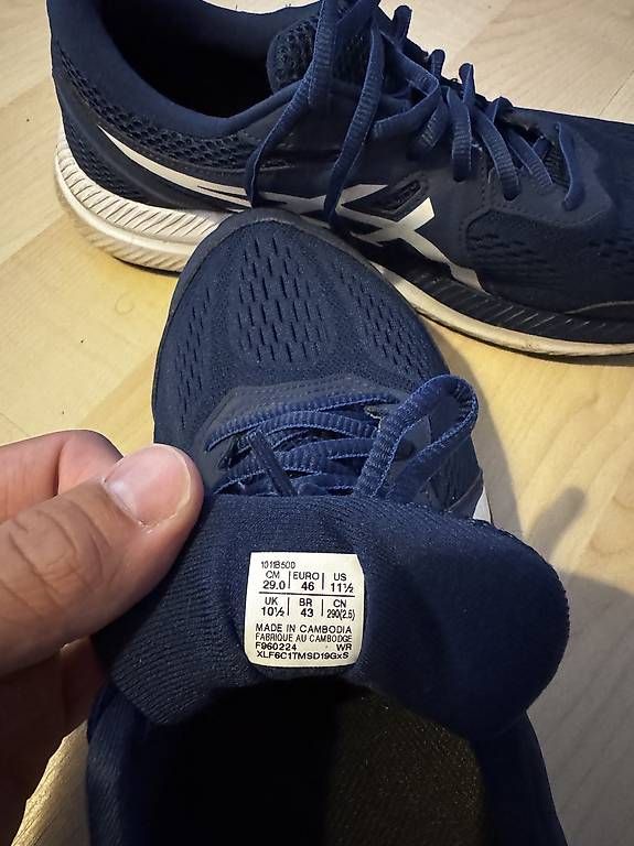 Scarpe da uomo: Asics Herren Schuhe – Usato da Kaiseraugst venduto da B.P.505 1