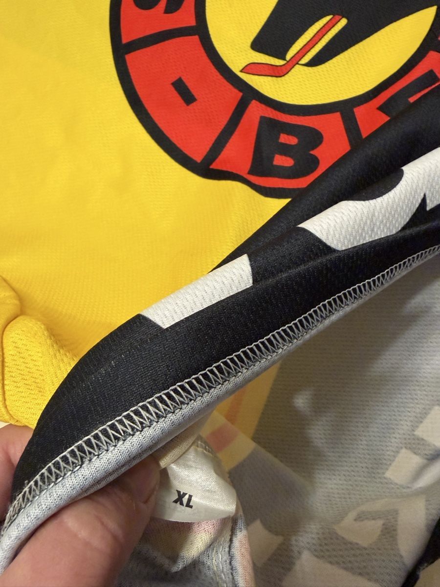Gameworn Canottiere & Pantaloni: SC Bern Gameworntrikot Junioren Nummer 9 Grösse XL – Usato da Suhr venduto da Oppel 4