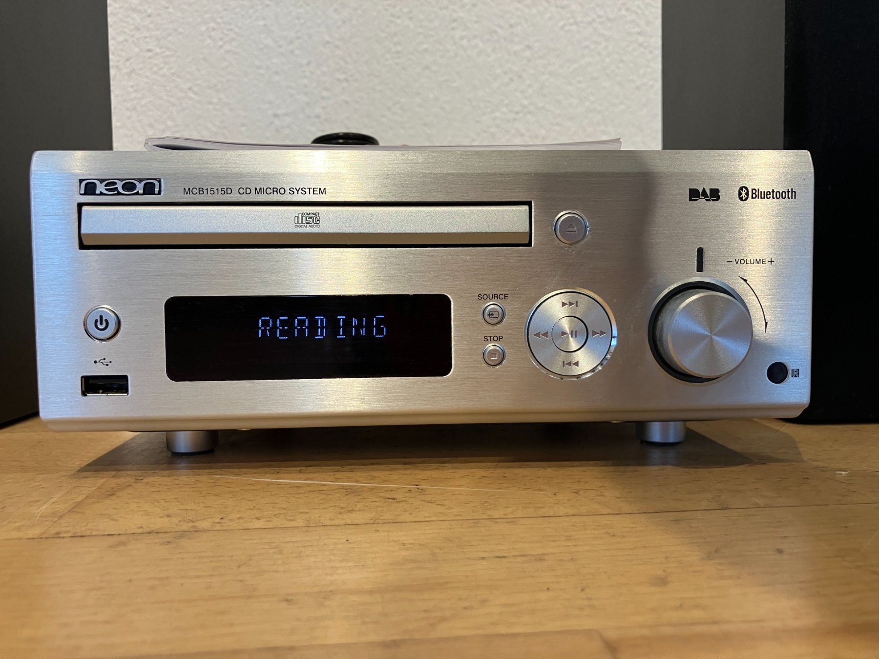 Neon MCB1515D-05 Micro Hi-Fi System mit CD Player DAB Bluet. (Gebraucht ...
