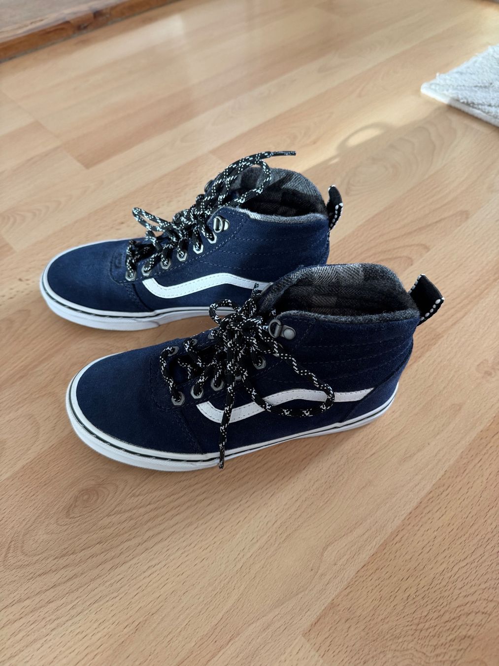 Vans Chaussures garçon: Vans Grösse 33 NEU – Neuf (Voir description) à Dürrenäsch par 1kirs 1