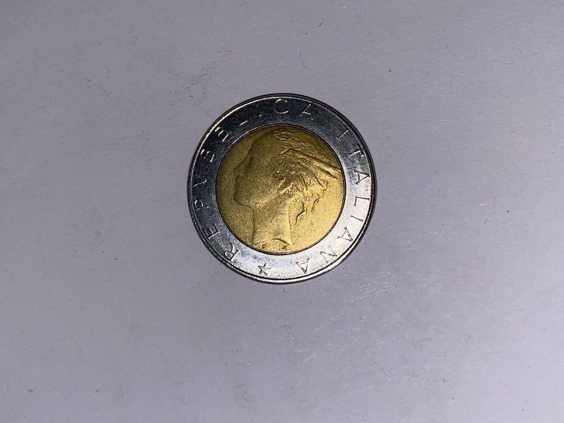 Tutti le monete: Pièce  Italie 500 lires 1987 – Usato da Le Brassus venduto da cinema13