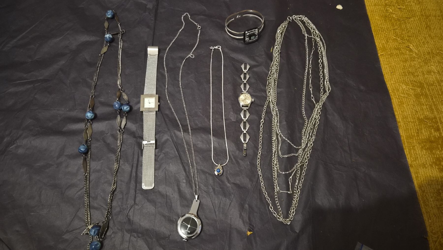 Altri gioielli: Schmuck und Uhren Konvolut  – Usato da Kölliken venduto da MissesBossTop1