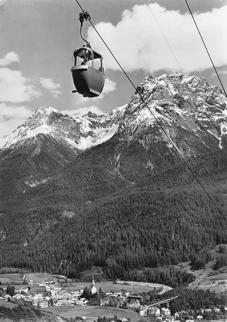Cartes postales: Schuls - Scuol Luft- Seilbahn – D'occasion à Bichelsee par Gloeckner