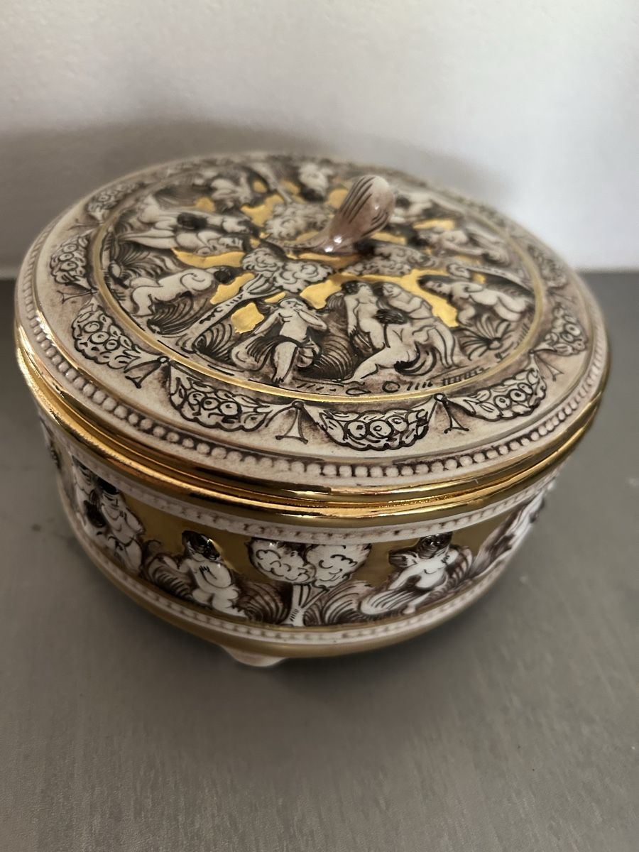 Coupes: Traumhafte Capodimonte Porzellan Dose – Neuf (Voir description) à Hofstetten SO par Treasurefinds 1