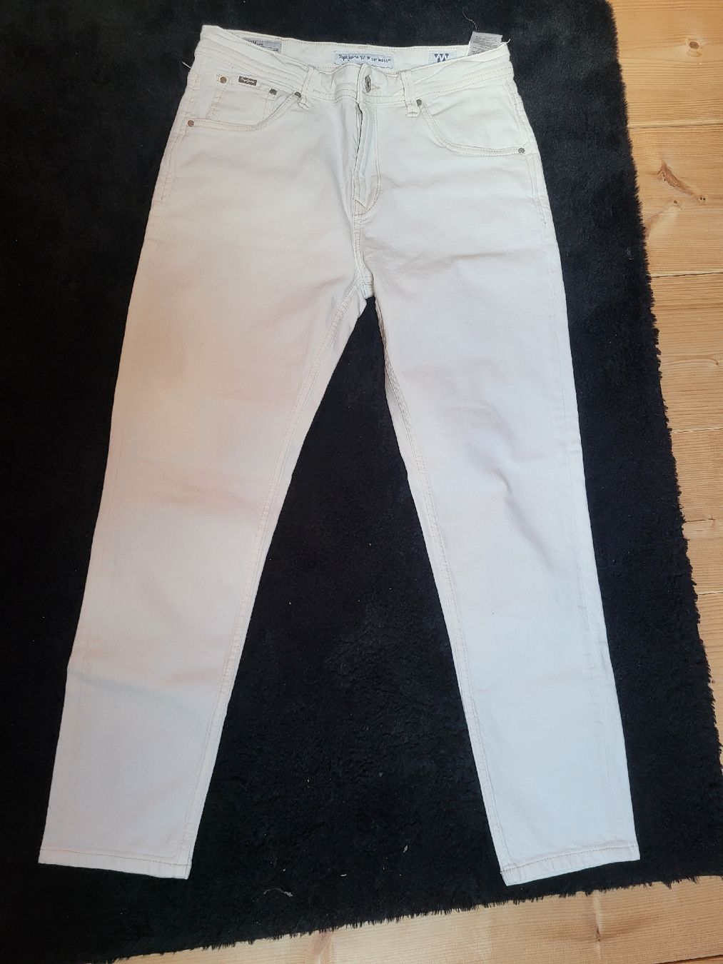 Pepe Jeans Jeans: Pepe Jeans Wiser Wash – Gebraucht aus Zweisimmen von Adorable