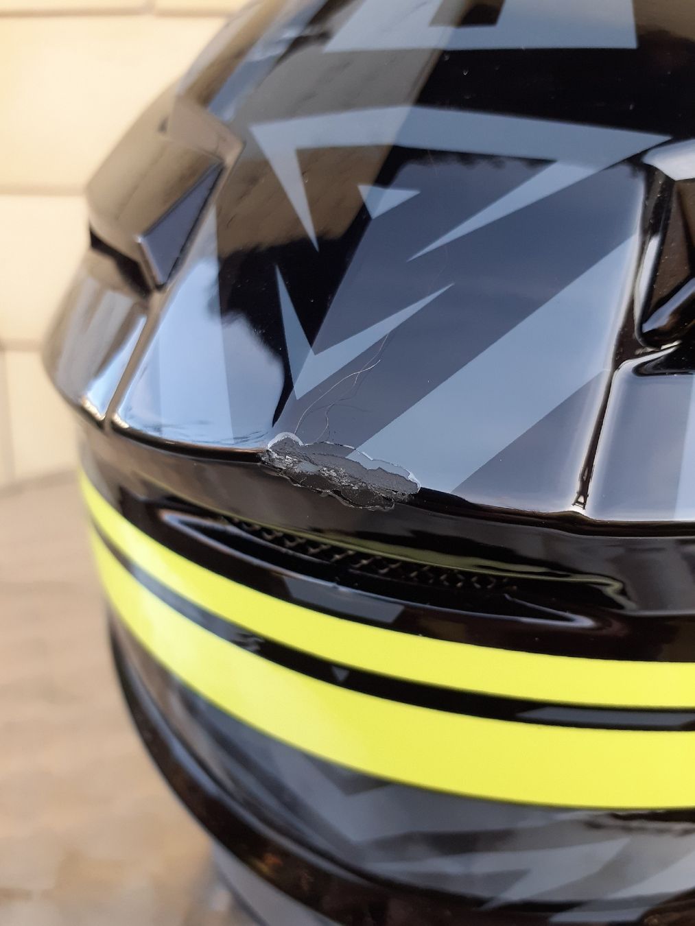 Caschi & visiere: casque Adventure cfmoto – Usato da Ste-Croix venduto da Kula125rpd 4