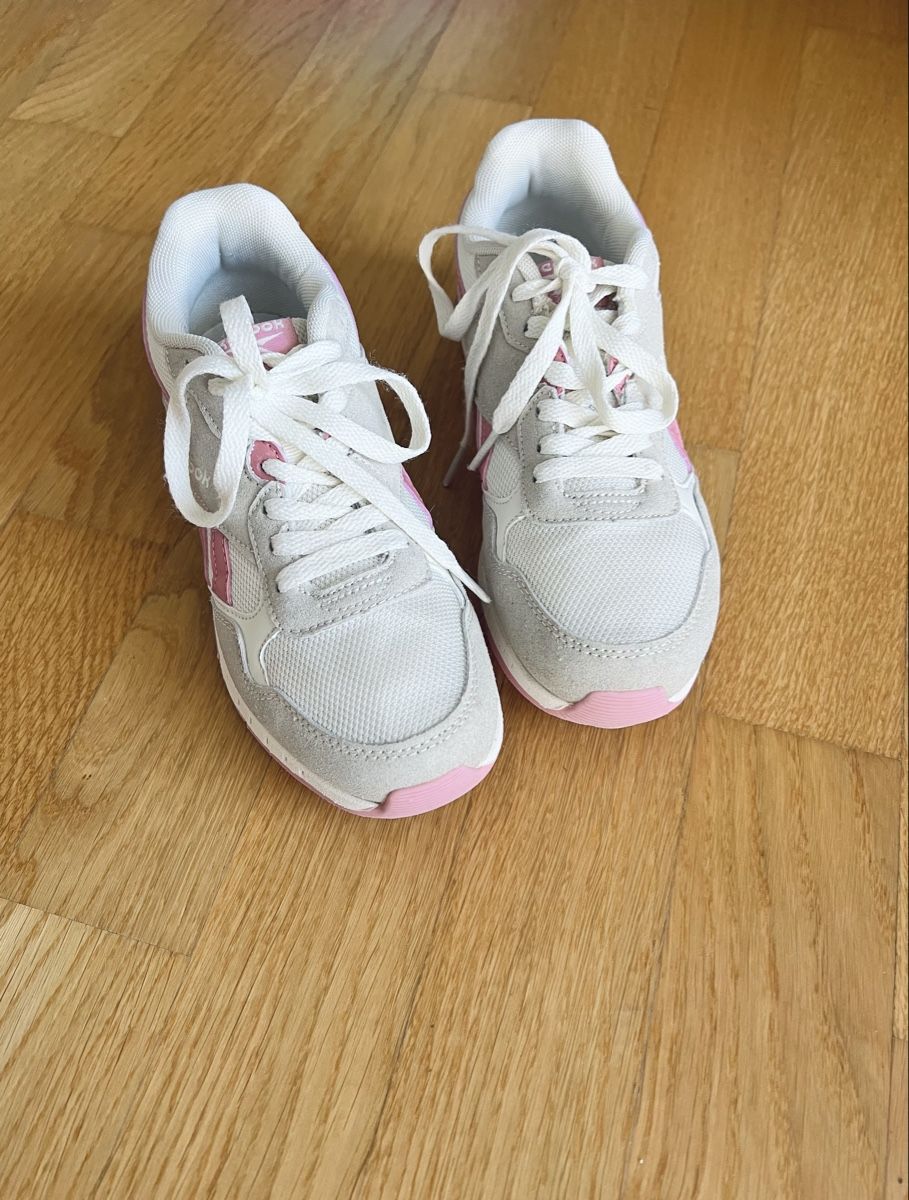 Reebok Scarpe per ragazze: Reebok 34 Classic Sneakers beige – Usato da Burgdorf venduto da rulan