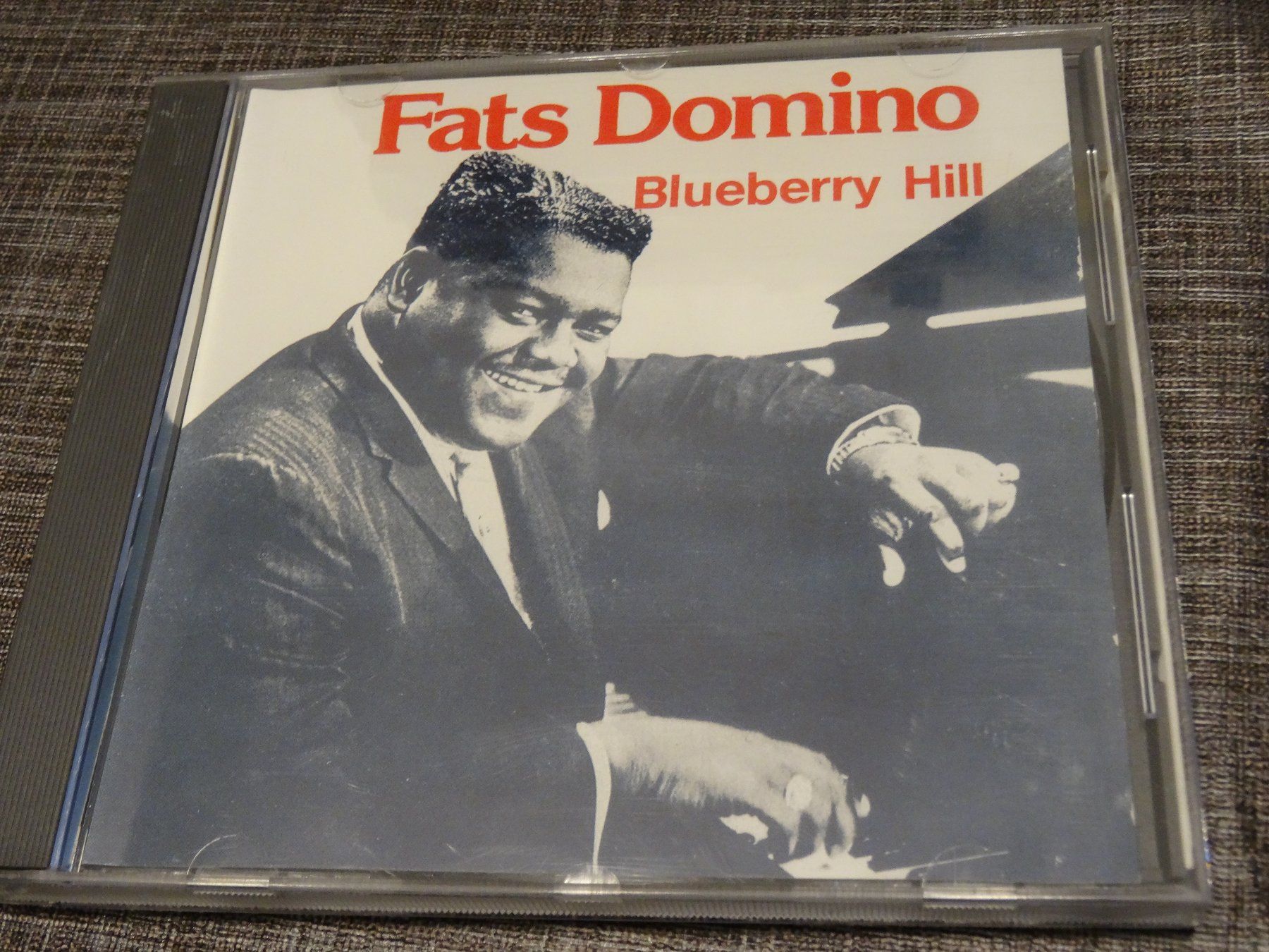 CD: Fats Domino - Blueberry Hill CD – Usato da Olten venduto da Disc-Ausverkauf
