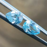 1.86 Karat Swiss Blue Topaz Topas Edelstein Paar Sky Blue