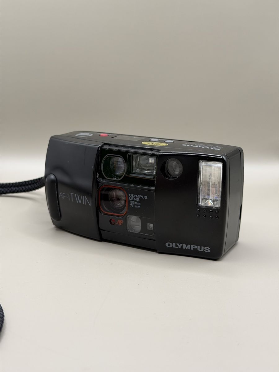 Olympus Fotocamera: Olympus AF-1 Twin Analogkamera – Usato da Bern venduto da RussianDoll