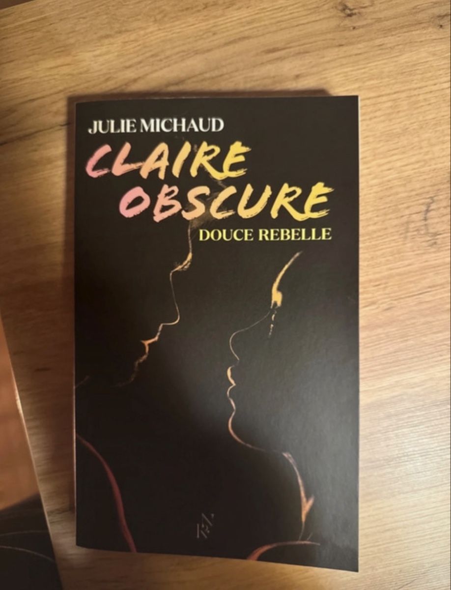 Livres: Livre claire obscure  – Neuf (Voir description) à Bulle par val_gs57