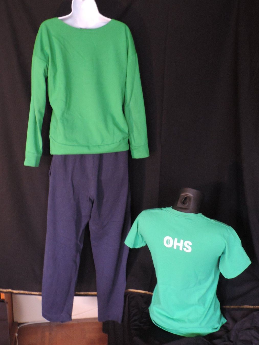 Lots de vêtements: training ensemble – D'occasion à Genève par Axelle333 6
