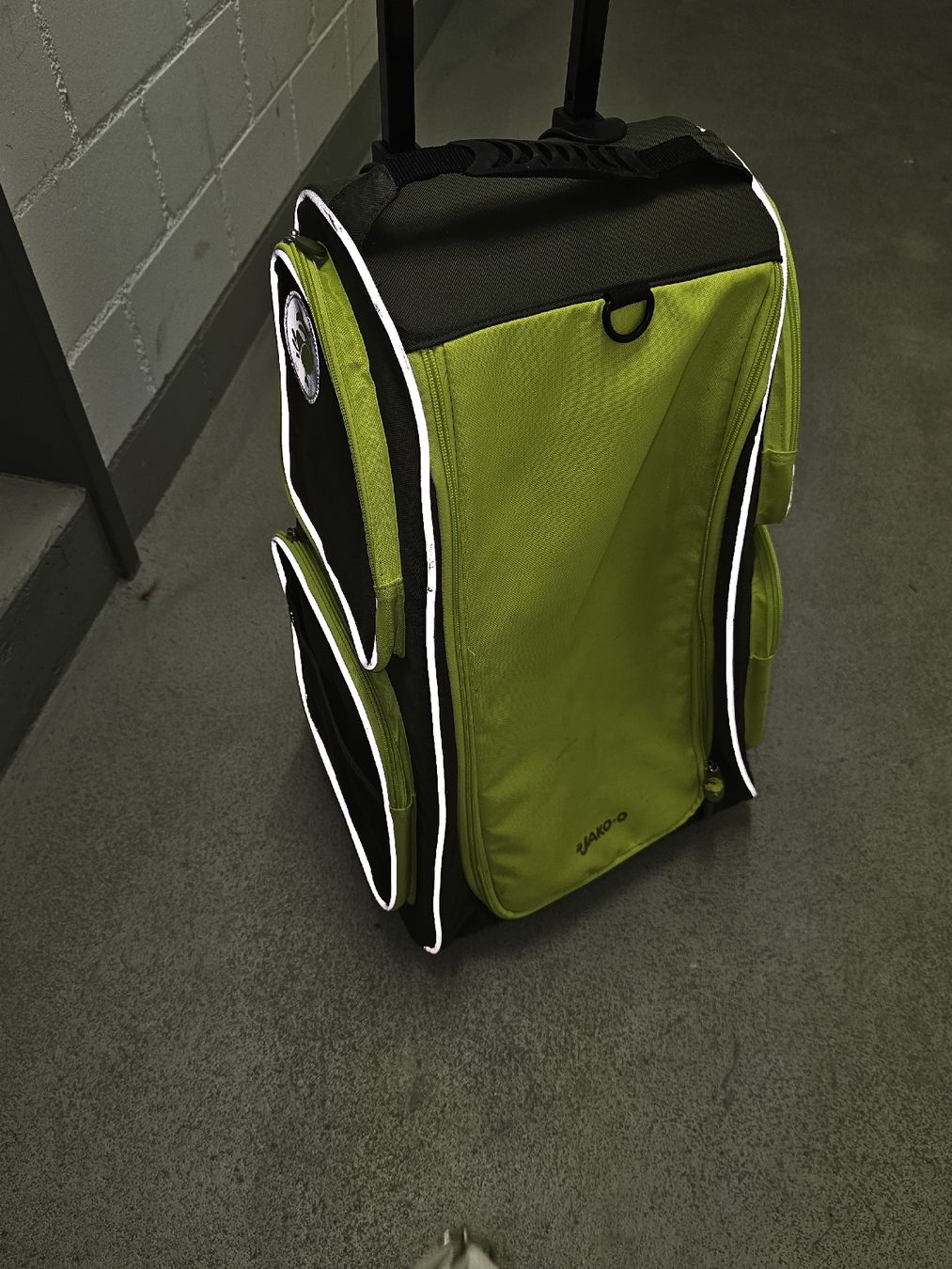 Altro in Aeronautica: Yako O Schrankkoffer Trolley – Usato da Riedikon venduto da Winter21.