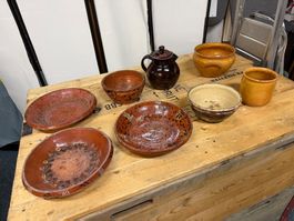 Lot historische Gefässe und Schüsseln