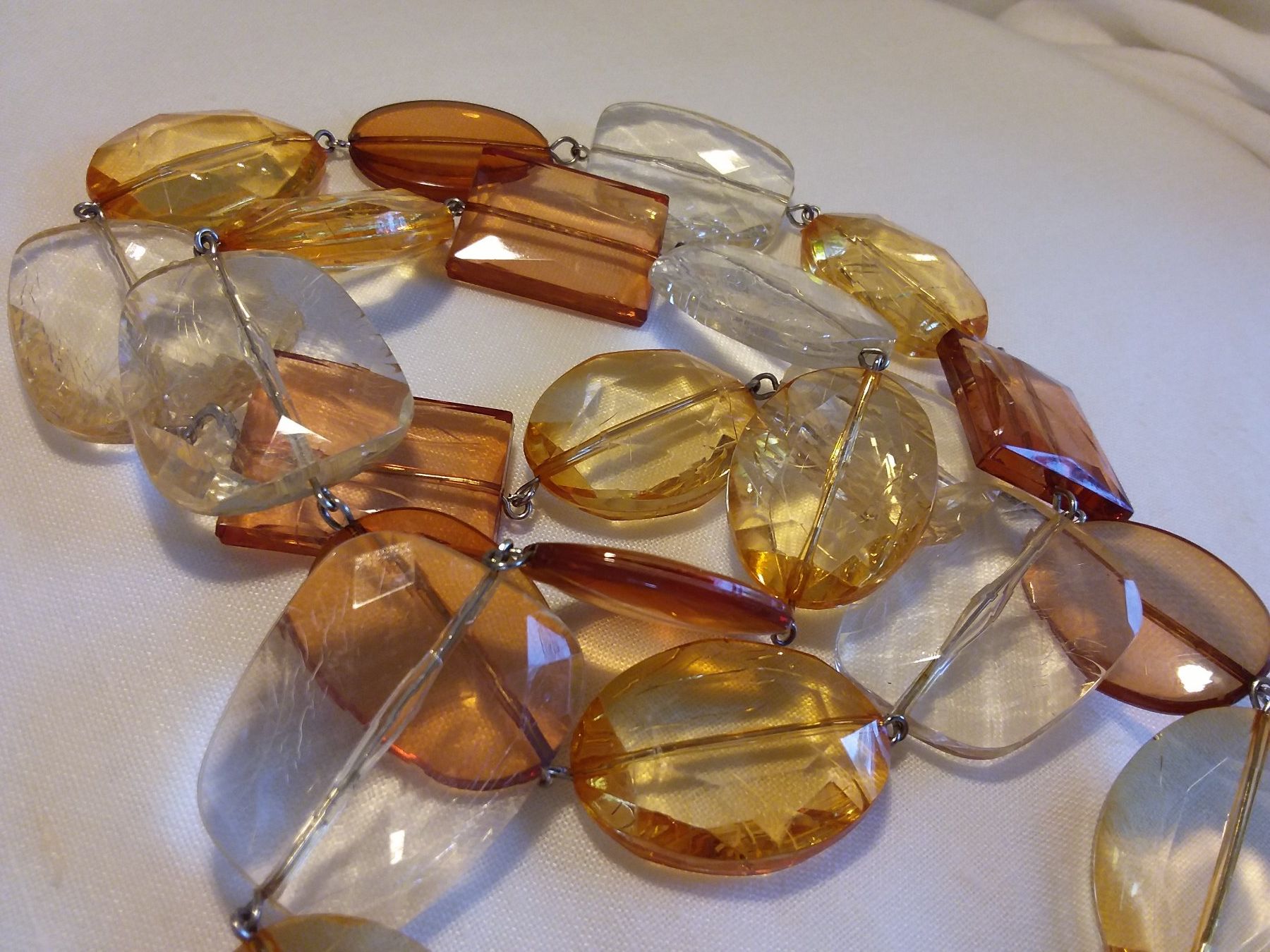 Ketten: Vintage Statement-Kette mit grossen Plexiglas Perlen ca1975 – Gebraucht aus Zürich von sanwit 6