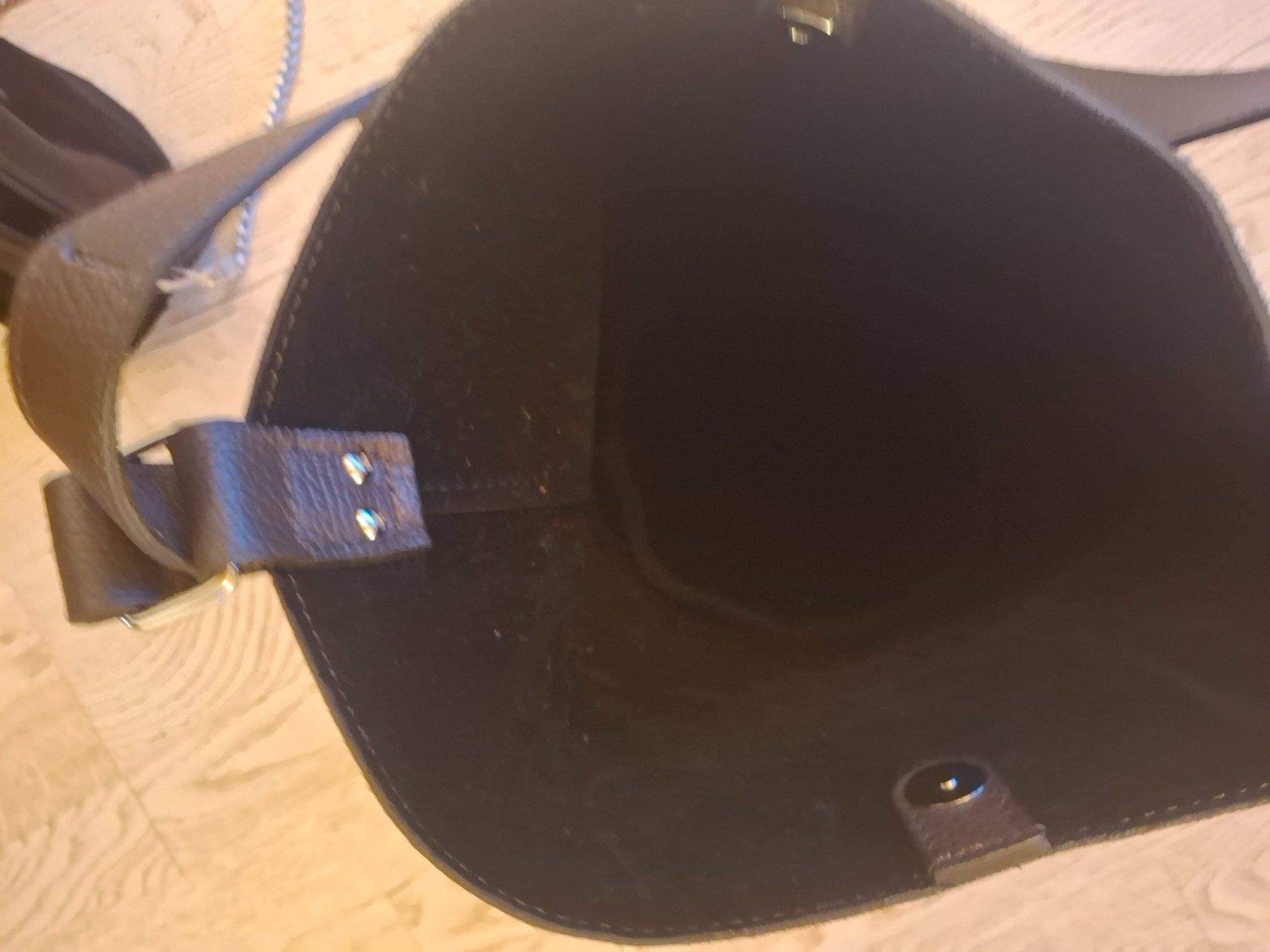 Borse da donna: Coole Beuteltasche in Leder, dunkelbraun – Nuovo (secondo la descrizione) da Wolhusen venduto da Pindha05 1