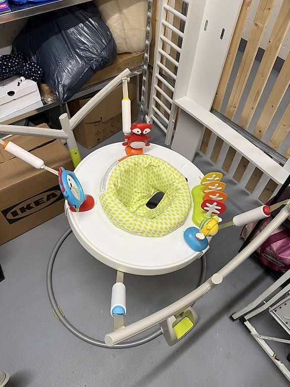 Sdraiette & Sdraiette a dondolo: Baby Spielzeug, stehen lernen – Usato da Unterkulm venduto da lulfaca