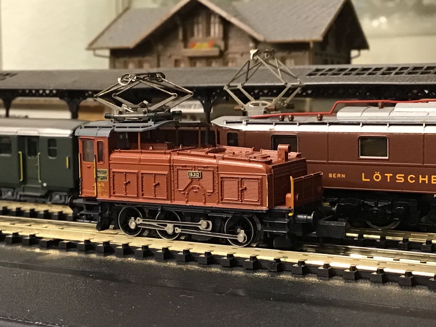 Arnold Modellini di ferrovie: ARNOLD E 3/3 N OHNE OVP – Usato da Männedorf venduto da Modell-Spezialisten 1