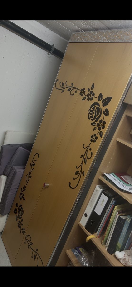 Armadi: Massiver Schrank – Usato da Allschwil venduto da selake990673 1