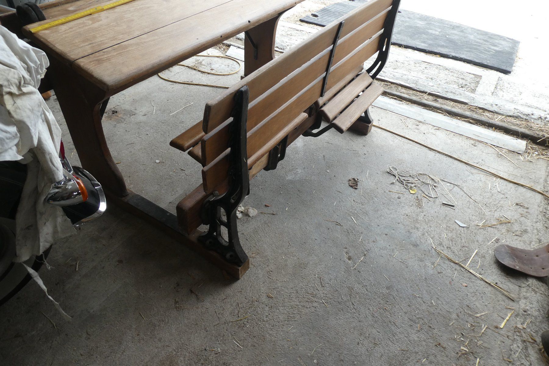 Schreibtische: Bureau d'écolier ancien – Gebraucht aus Fontaines NE von monloisir 8