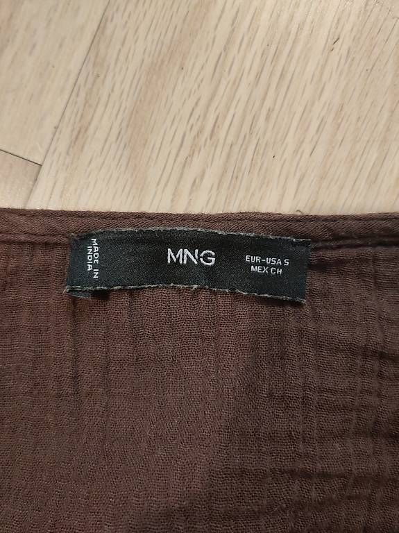 Blusen: Ärmellose Bluse von Mango – Gebraucht aus Bern von rah_syw9 1