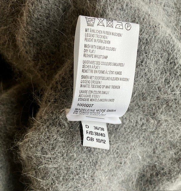 Madeleine Pulls & Sweat-shirts: Pullover Gr. 36/38 mit Mohair, Madeleine, grau – D'occasion à Brugg AG par Hellviolett 3