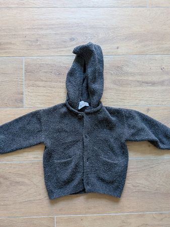 Coole Kapuzenjacke / Pullover Zara