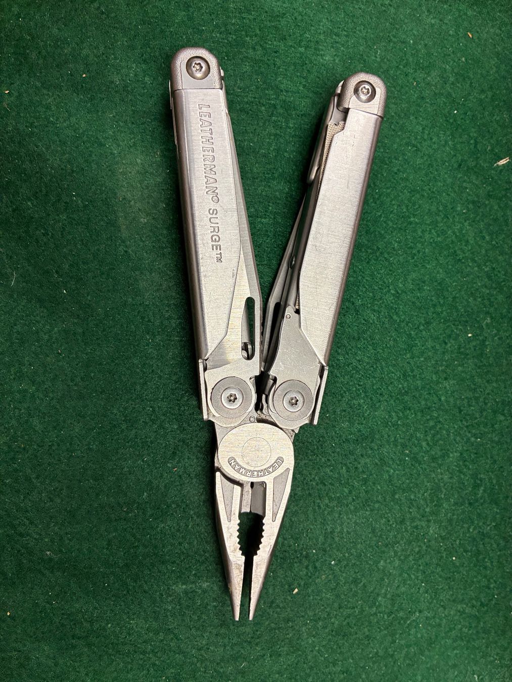 Accessori: Leatherman Surge Multitool – Usato da Zürich venduto da pli_xm2c