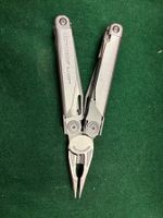 Leatherman Surge Multitool