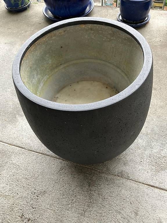 Pots de fleurs: Topf, Vase, Pflanzenkübel – D'occasion à Luzern par ali_6jqs