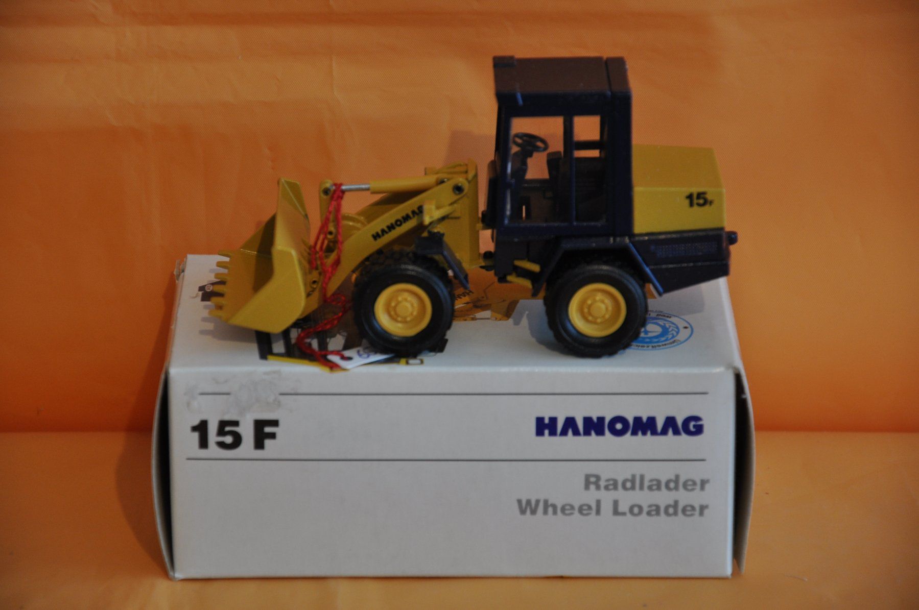 Conrad Modellbausätze & Standmodelle: HANOMAG 15 F Radlader – Neu (gemäss Beschreibung) aus Mitlödi von worker04
